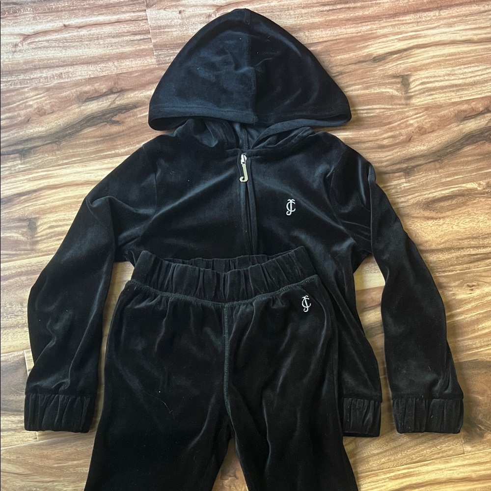 2000s Kids Juicy Couture Black Velour Hoodie and Pants Set, size 7